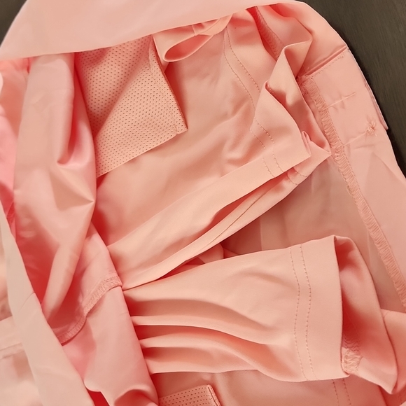 Salmon colored skorts - Picture 4 of 4